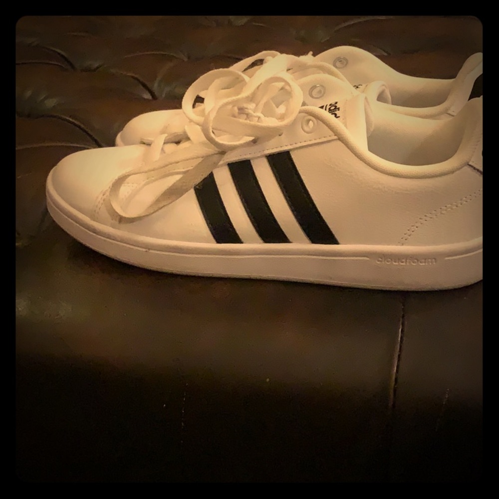 Adidas Sneakers